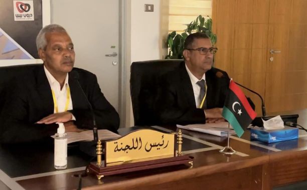 تنطلق خلال هذه اللحظات الجلسة الثانية بالقاعة B برئاسة الاستاذ الدكتور احمد الحضيري ومقرر الجلسة الأستاذ الدكتور الغرياني احمد