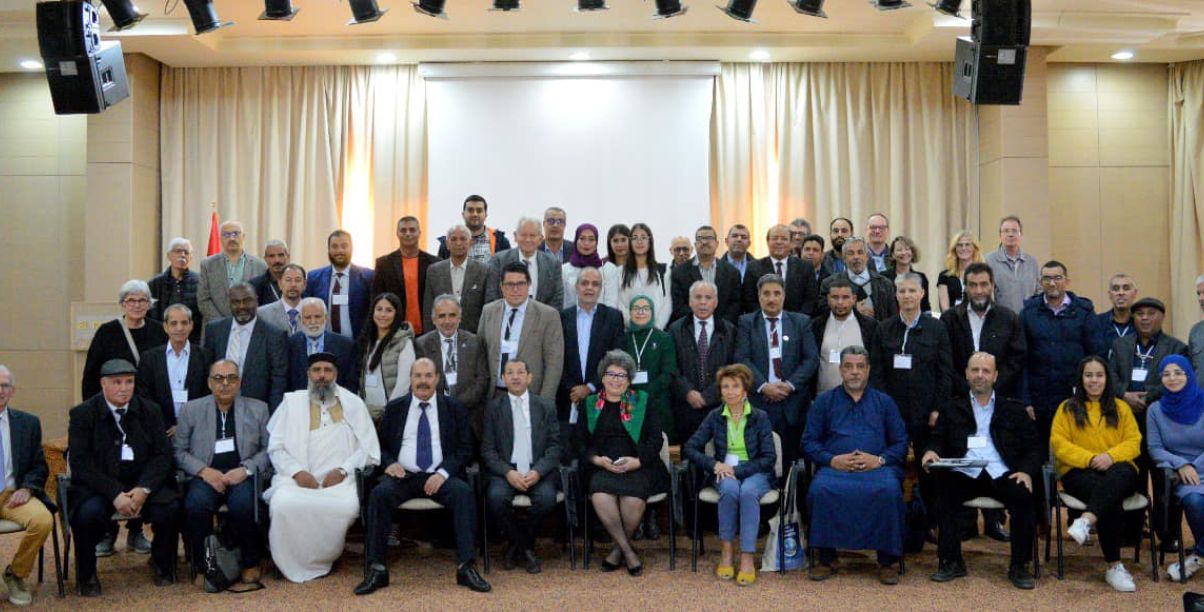 حفل أختتام الملتقى الأول للماء في الصحراء المنعقد بدولة تونس بجامعة توزر وبمشاركة وفد من جامعة الجفرة